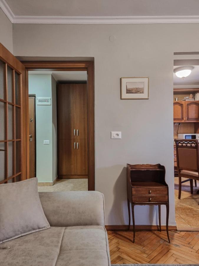 Tirana Center Cozy Apartment Kültér fotó